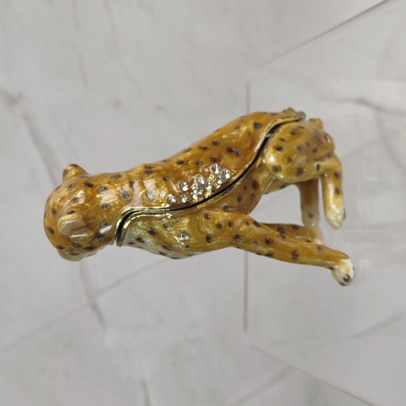 Enamel Cheetah Trinket Box - Picture 3 of 7